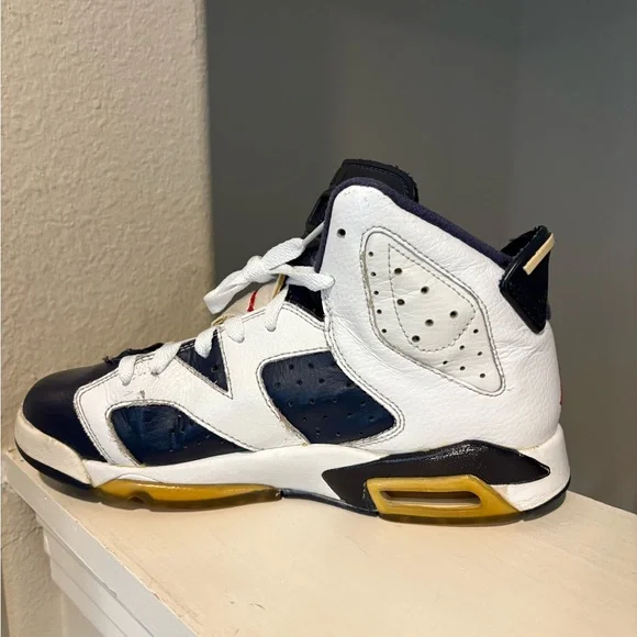 Nike Air Jordan VI 6 Retro 2012 Olympic White Navy Blue 384665-130 Size 5.5Y - Picture 5 of 9